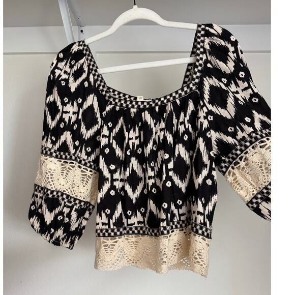 Christian Siriano Women's Aztec Pattern Blouse Lace Detail Size Small - Picture 1 of 8